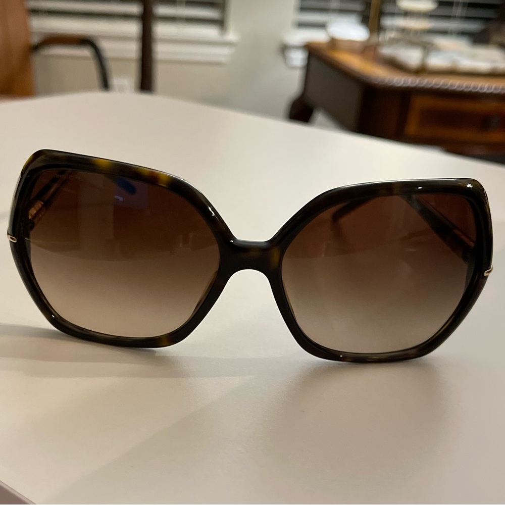 Burberry BE 4107 300213 Dark Tortoise Sunglasses ☀️🕶️ - Picture 2 of 8